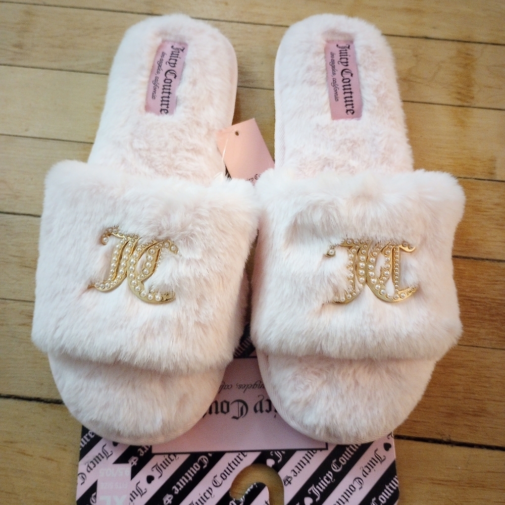 Juicy Couture Blush Pink Faux Fur Slide Slippers with Gold And Pearl Accents XL